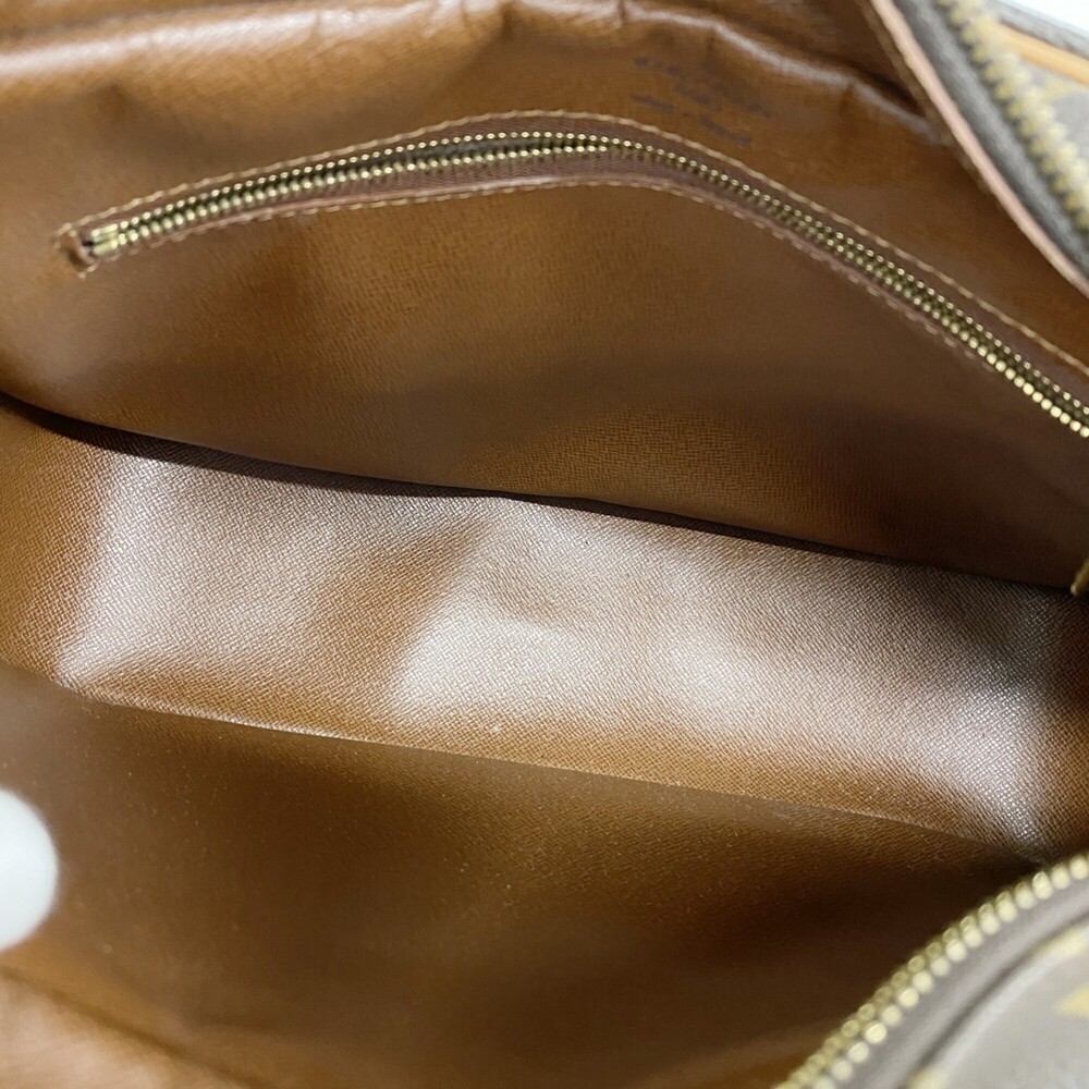 LOUIS VUITTON Brown Monogram Boulogne 30 Shoulder Bag - Picture 4 of 10